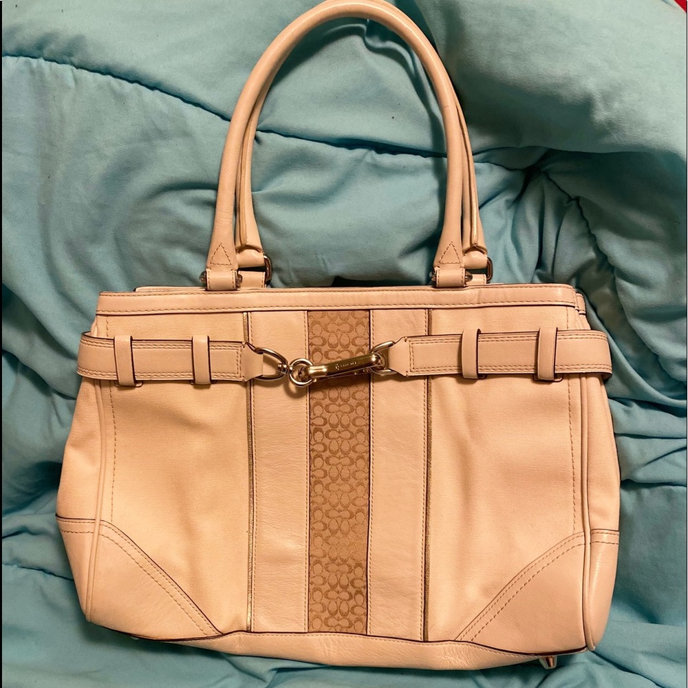 Authentic COACH purse. Vintage